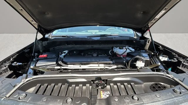 Used 2026 Black Chevrolet Custom image 31