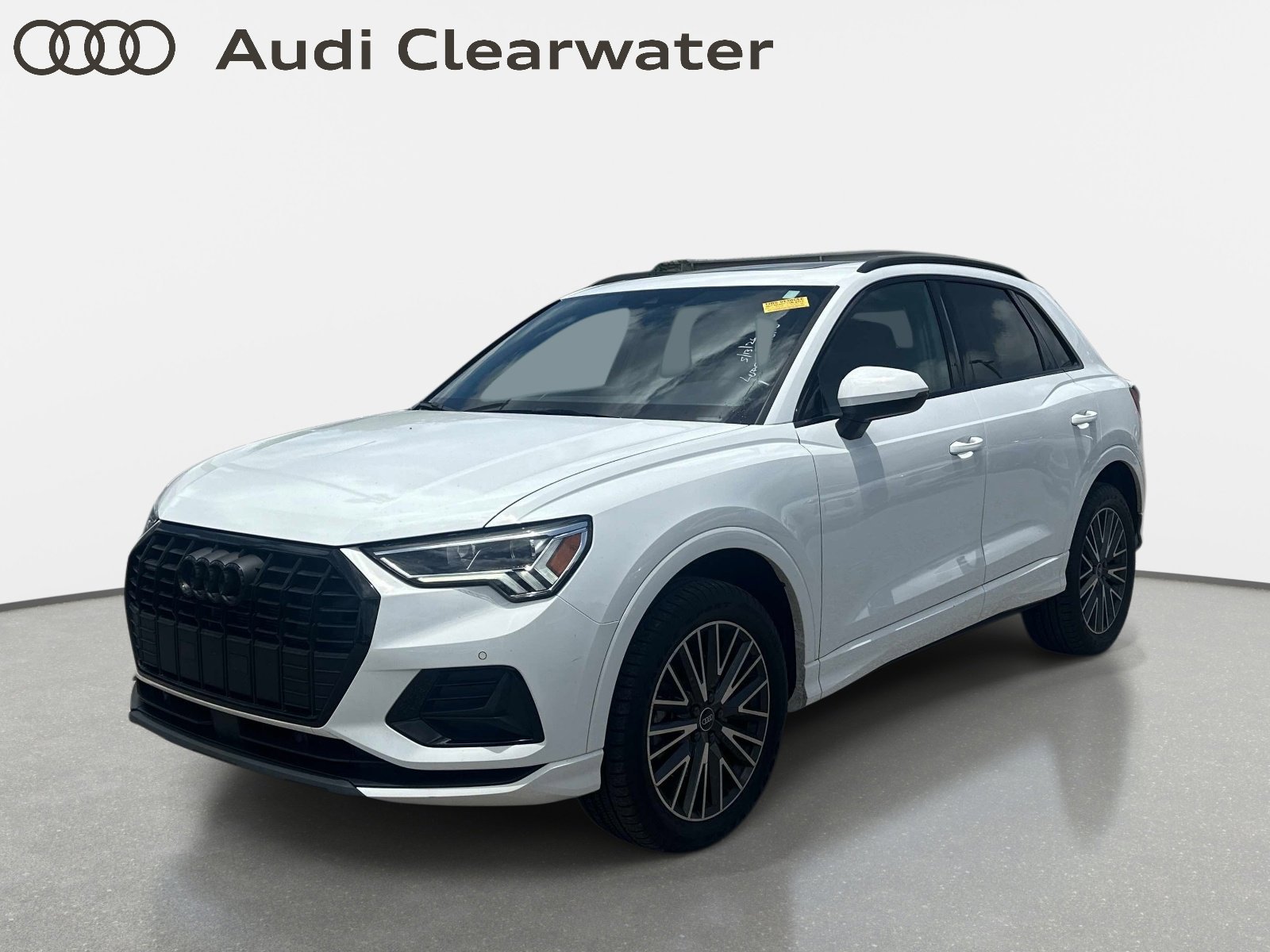 2023 Audi Q3 40 TFSI Premium quattro's photo