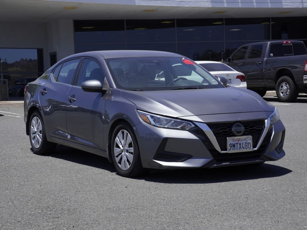 Used 2020 Gray Nissan S image 1