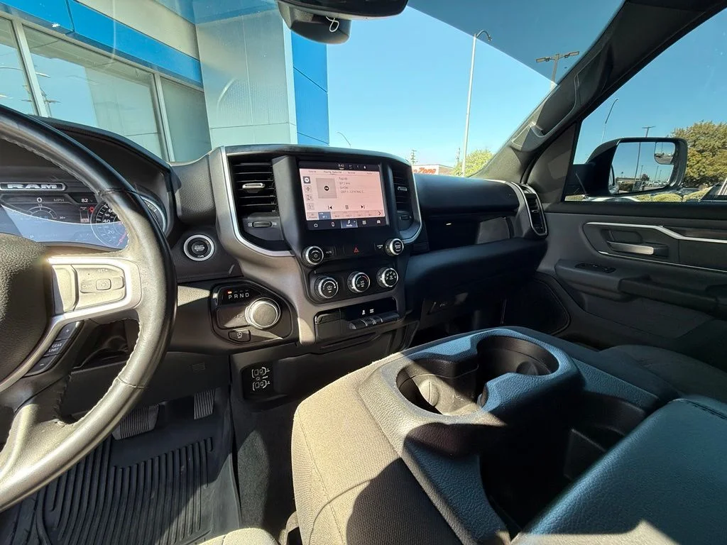 Used 2022 Silver Ram Big Horn/Lone Star image 23