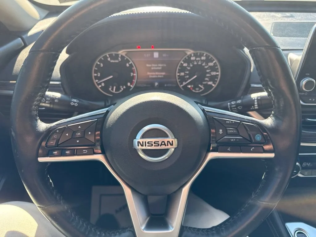 Used 2019 Pearl White Tricoat Nissan 2.5 Platinum image 19