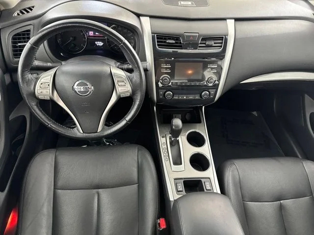 Used 2013 Black Nissan 2.5 SL image 27