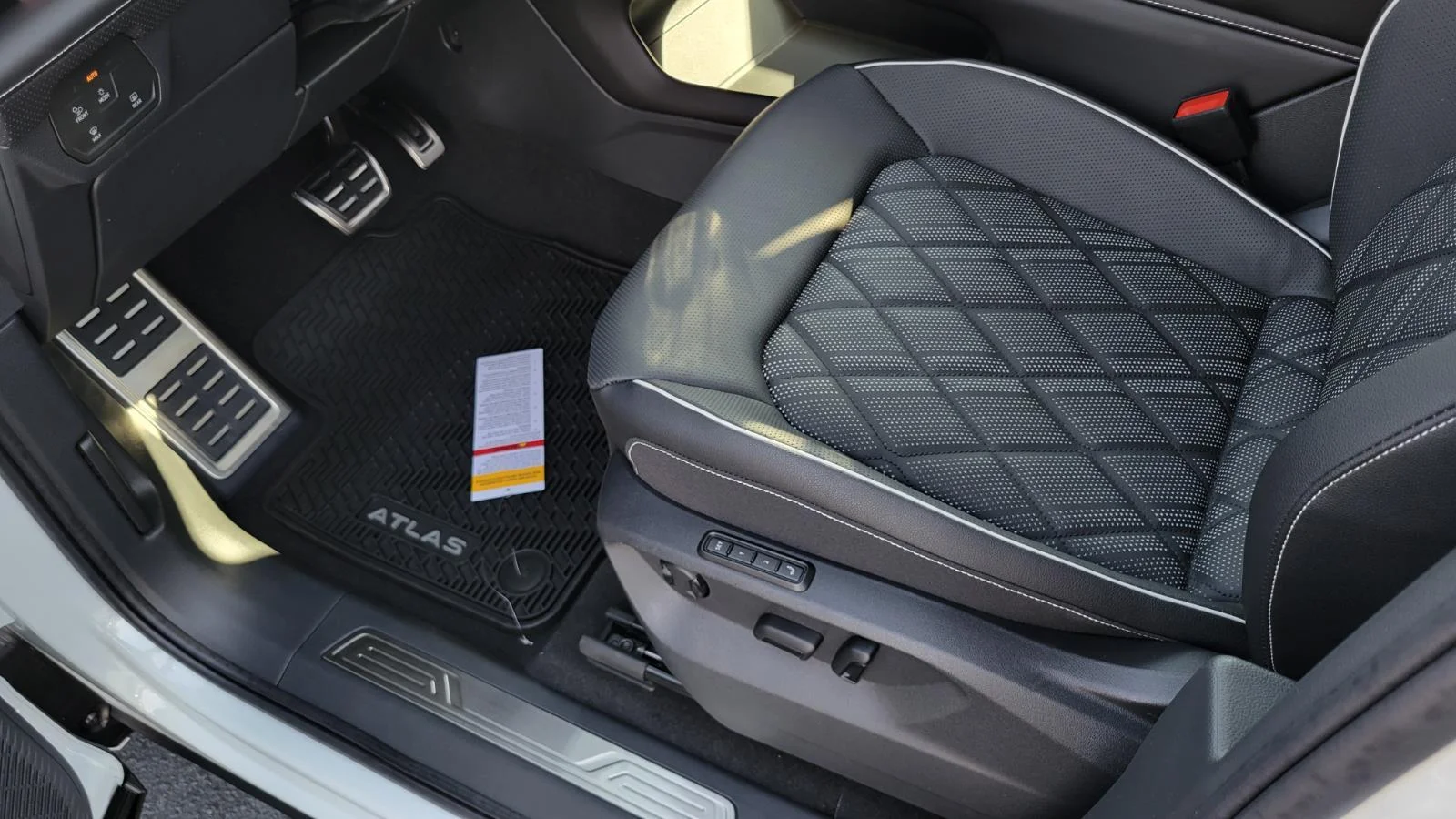 2026 Volkswagen Atlas SEL Premium R-Line - Photo 21