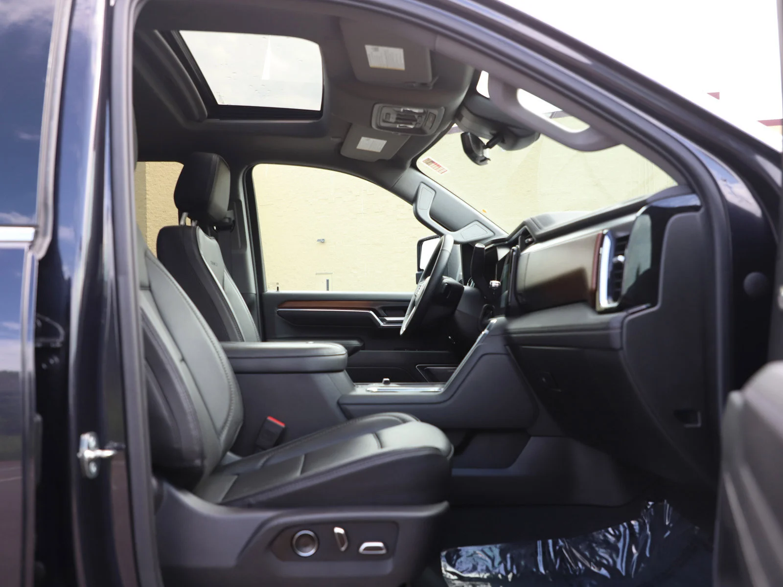 Used 2024 Titanium Rush Metallic GMC Denali image 10