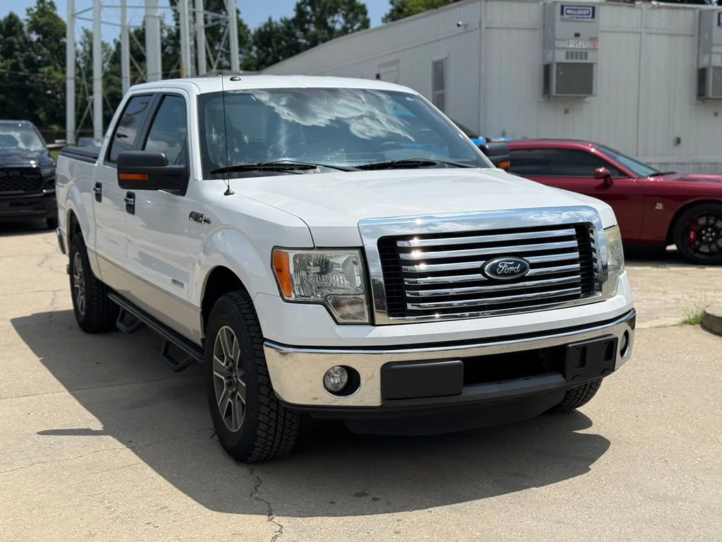 Used 2011 Silver Ford XLT image 4