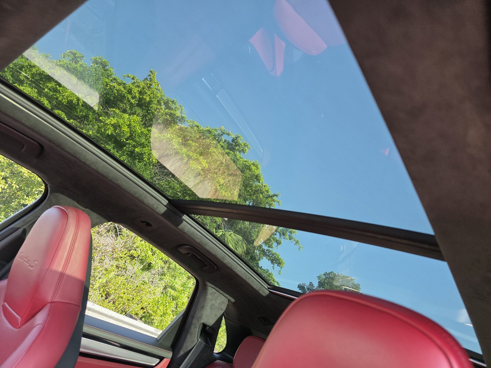 Used 2021 Chalk Porsche Turbo S E-Hybrid image 27