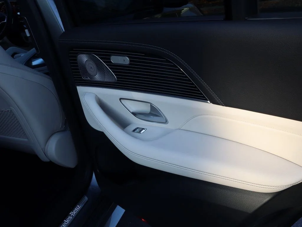 New 2026 Selenite Grey Metallic Mercedes-Benz GLE 580 image 70