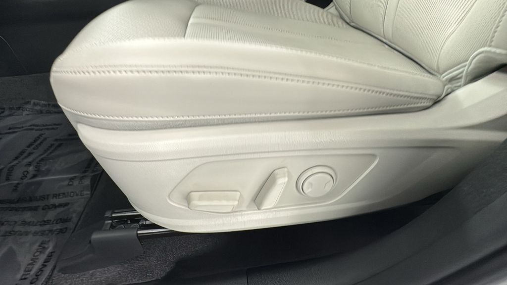 2025 Kia Sorento S - Photo 11