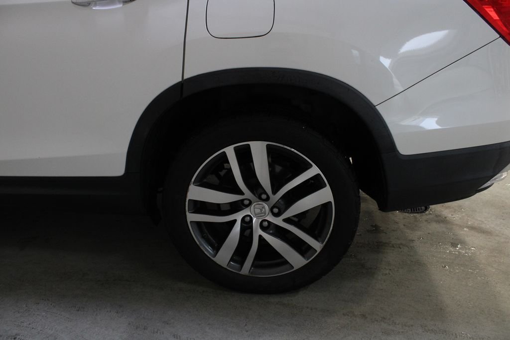 Used 2016 White Honda Elite image 31
