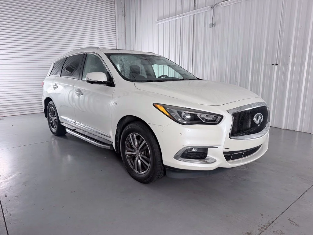 Used 2017 Majestic INFINITI Base image 4