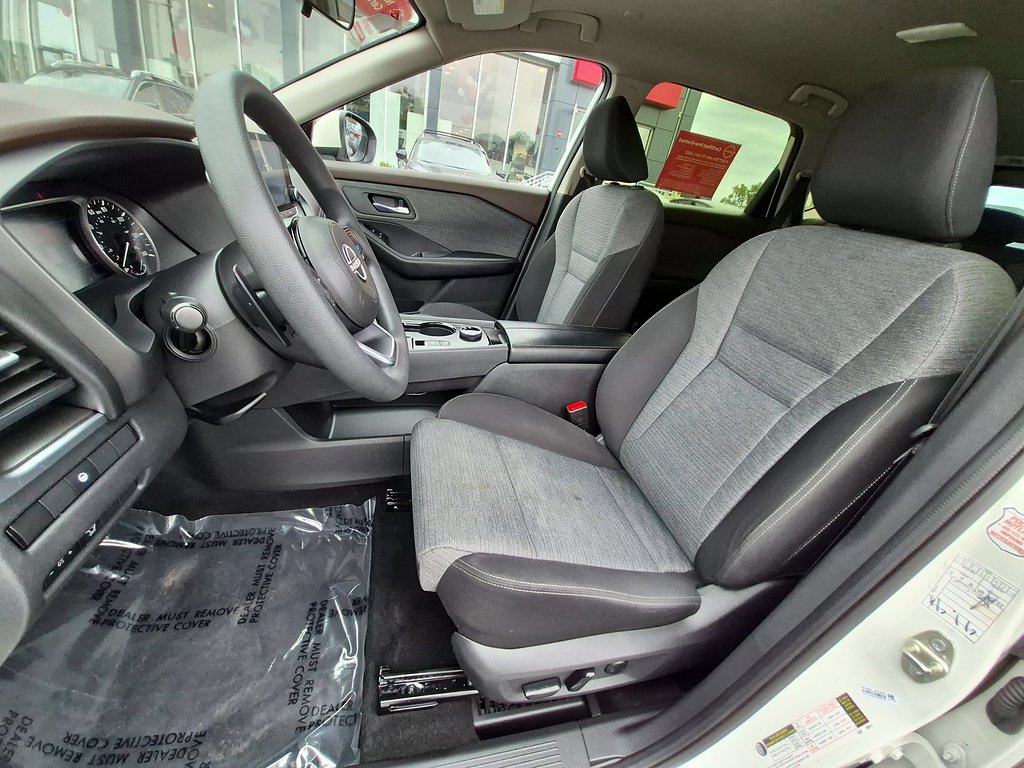 Used 2023 Pearl White TriCoat Nissan SV image 11