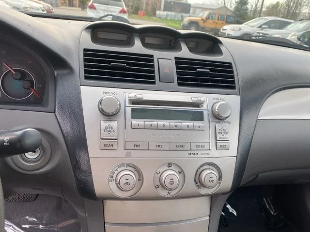 Used 2008 Gray Toyota  image 13