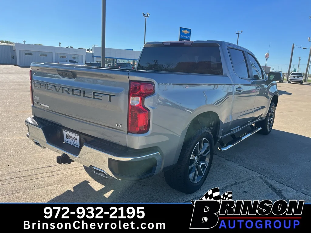 Used 2023 STERLING GRAY METALLIC Chevrolet LT image 9