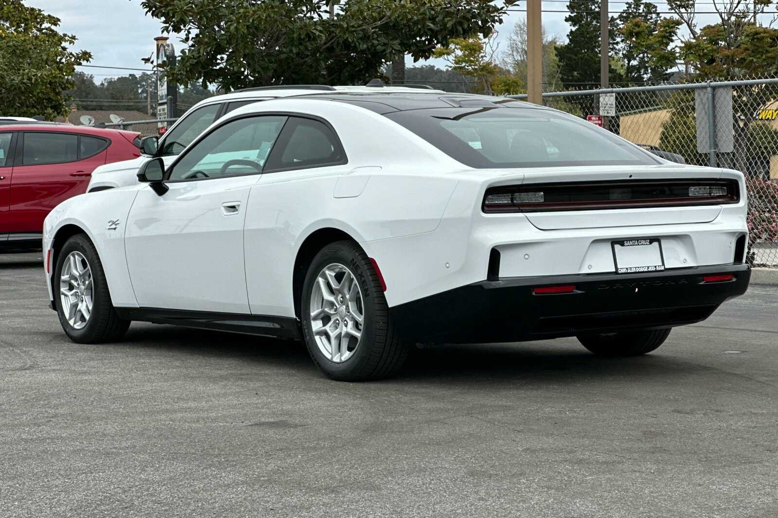 2025 Dodge Charger Daytona R/T - Photo 6