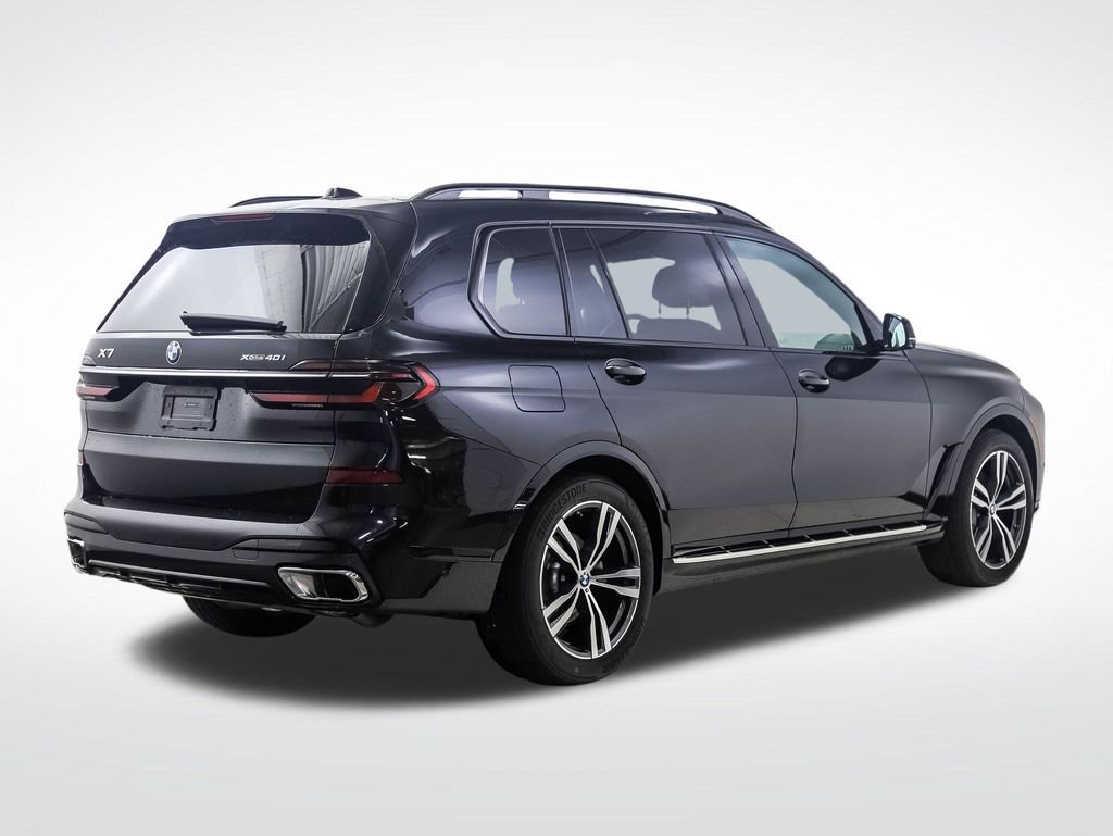 Used 2026 Black Sapphire Metallic BMW xDrive40i image 5