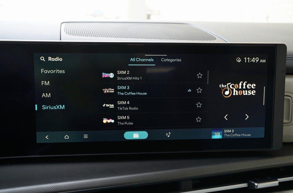 2025 Hyundai Santa Fe SEL - Photo 13