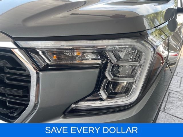 Used 2023 Silver GMC SLE image 10