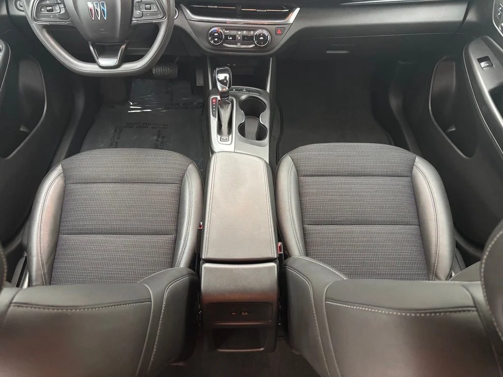 Used 2024 Red Buick Preferred image 35