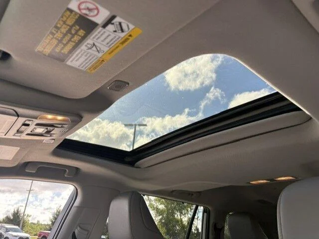 Used 2023 Wind Chill Pearl Toyota Bronze Edition image 2