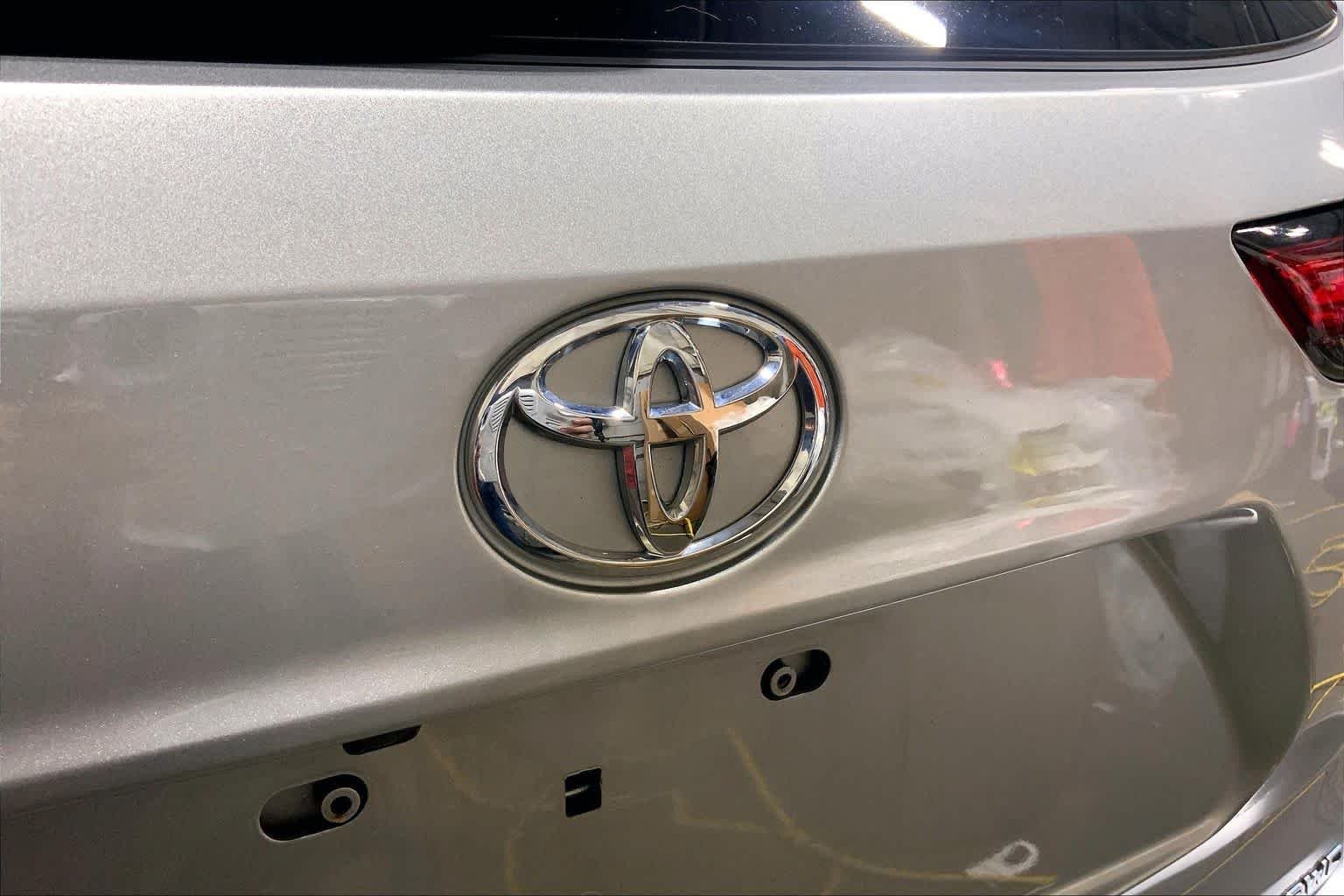 Used 2023 Celestial Silver Metallic Toyota LE image 31