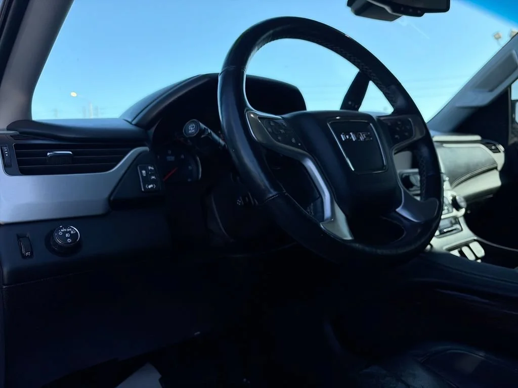 Used 2016 QUICKSILVER METALLIC GMC SLT image 17