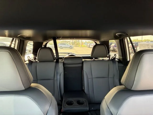 New 2026 CRYSTAL WHITE PEARL Subaru Premium image 29