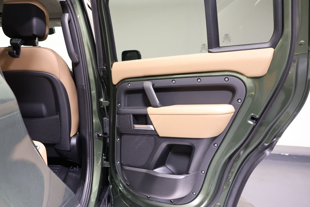 2026 Land Rover Defender S - Photo 41