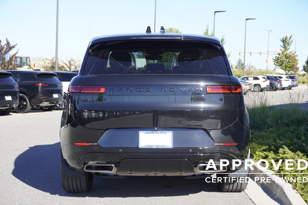 Certified Used 2025 Black Land Rover Dynamic SE image 6