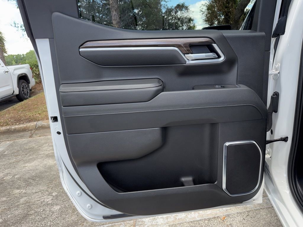 2025 Chevrolet Silverado 1500 LT - Photo 29