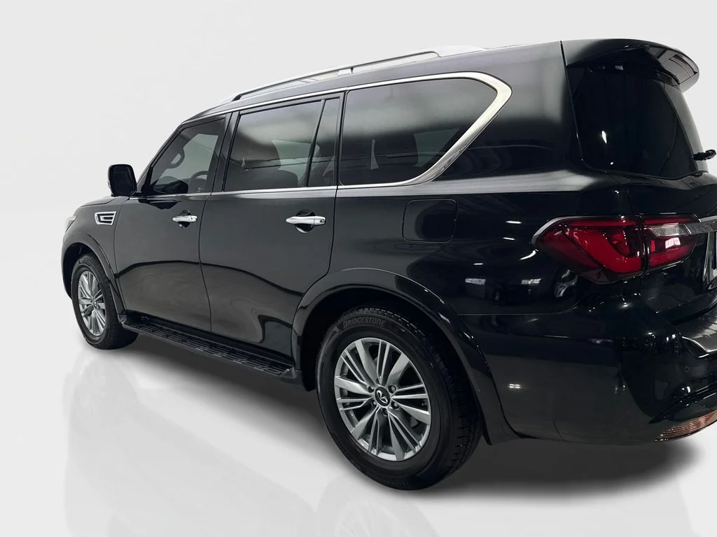 Used 2023 Black INFINITI LUXE image 14
