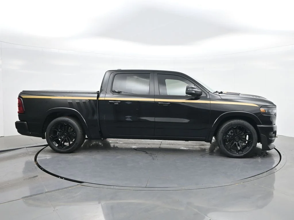 New 2026 Diamond Black Crystal Pearl-Coat Exterior Paint RAM Big Horn image 6
