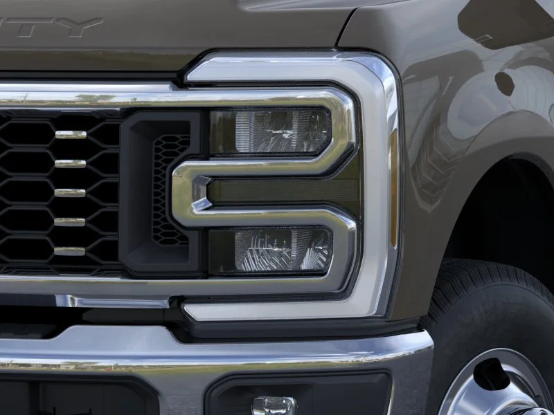 New 2026 Marsh Gray Ford Lariat image 18
