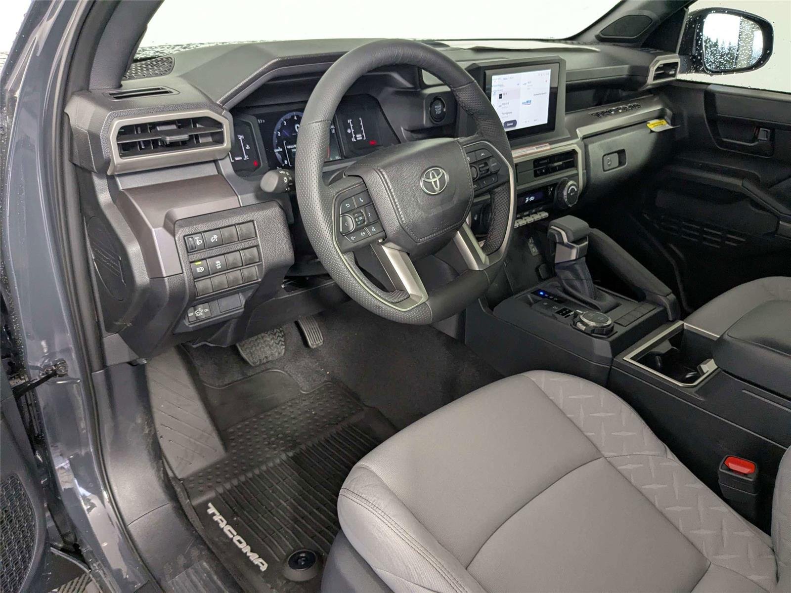 2026 Toyota Tacoma SR5 - Photo 9