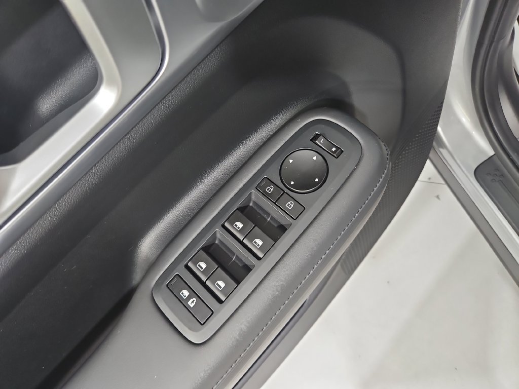 Used 2026 Silver Hyundai XRT image 12