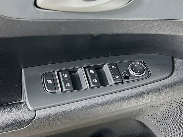 2021 Kia Forte LXS - Photo 9