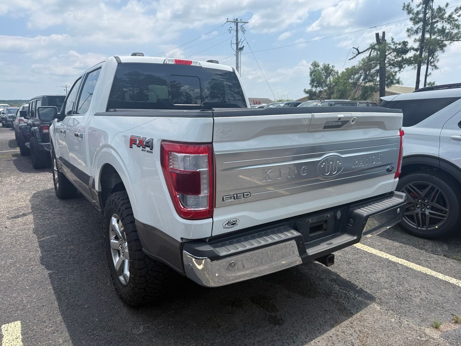 Used 2023  Ford King Ranch image 4