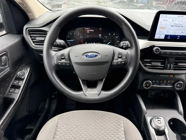 Used 2020 Silver Ford SE image 16