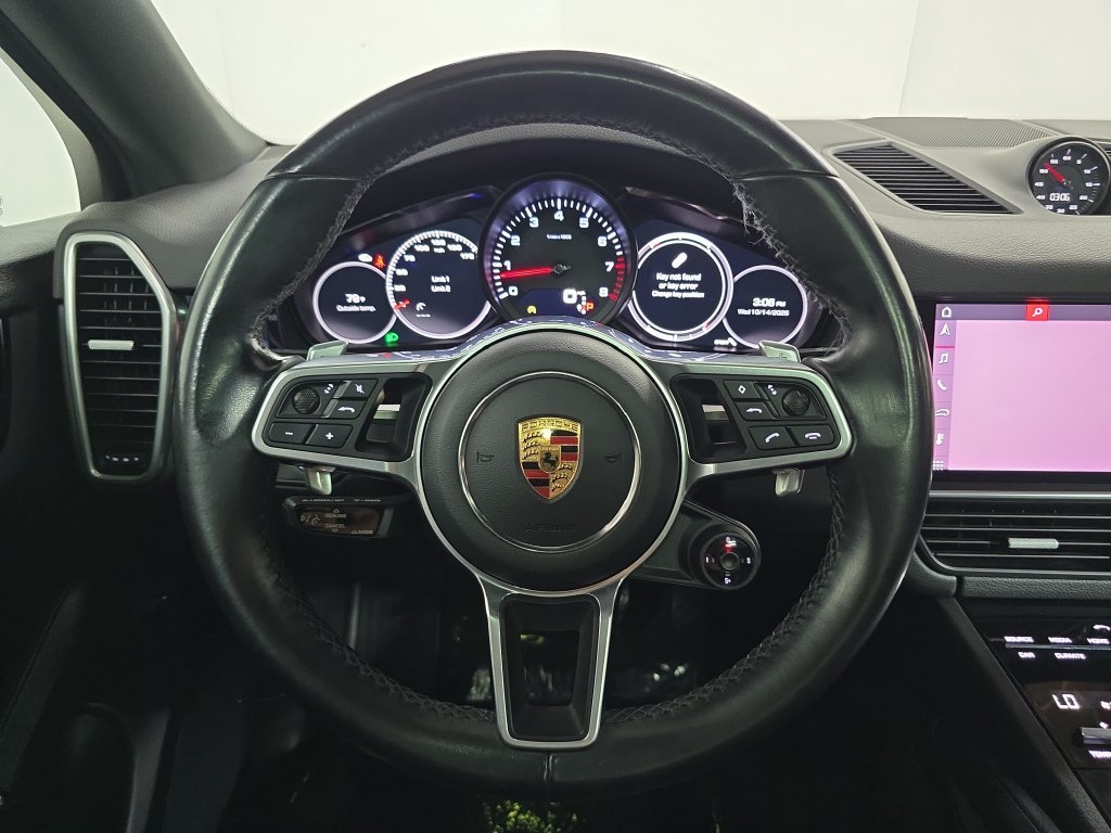 Used 2021  Porsche  image 14