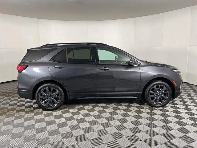 Used 2022 Iron Gray Chevrolet RS image 7