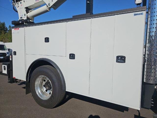 New 2026 Oxford White Ford F-750 Diesel Straight Frame image 34