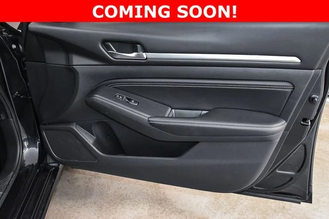 Used 2022 Blue Nissan 2.5 SV image 22