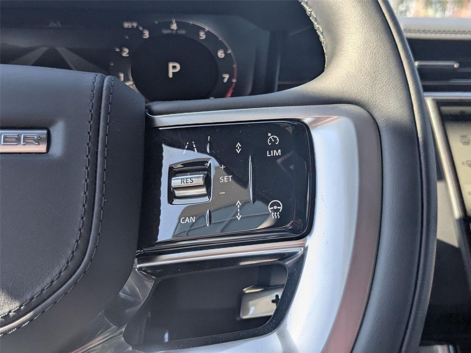 New 2025 Santorini Black Land Rover Autobiography image 18