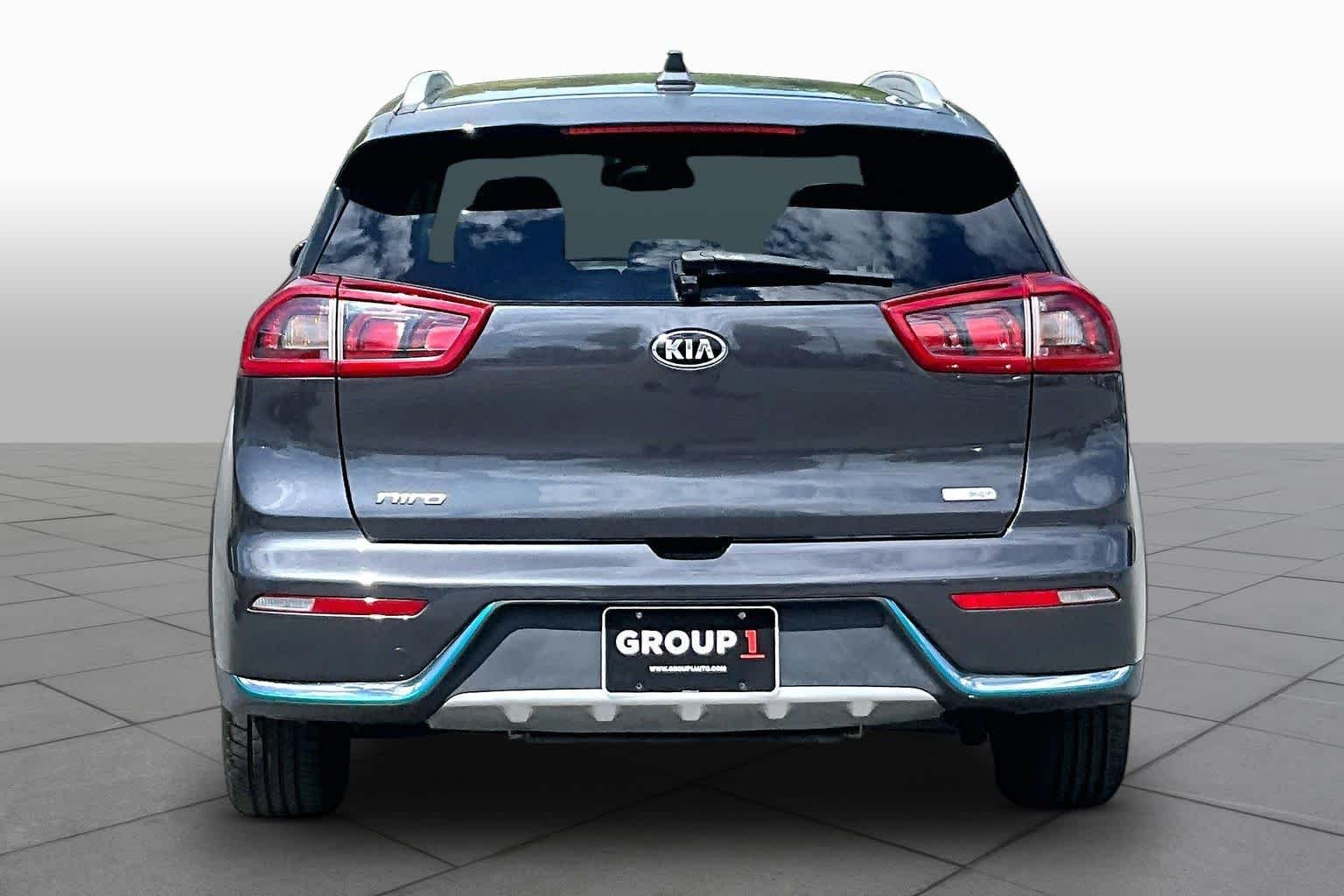 Used 2019 Platinum Graphite Kia EX image 5