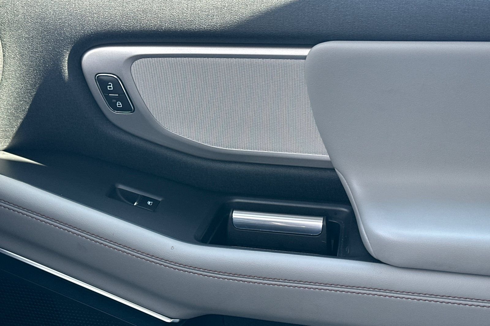 Used 2025 Gray Ford Active image 19
