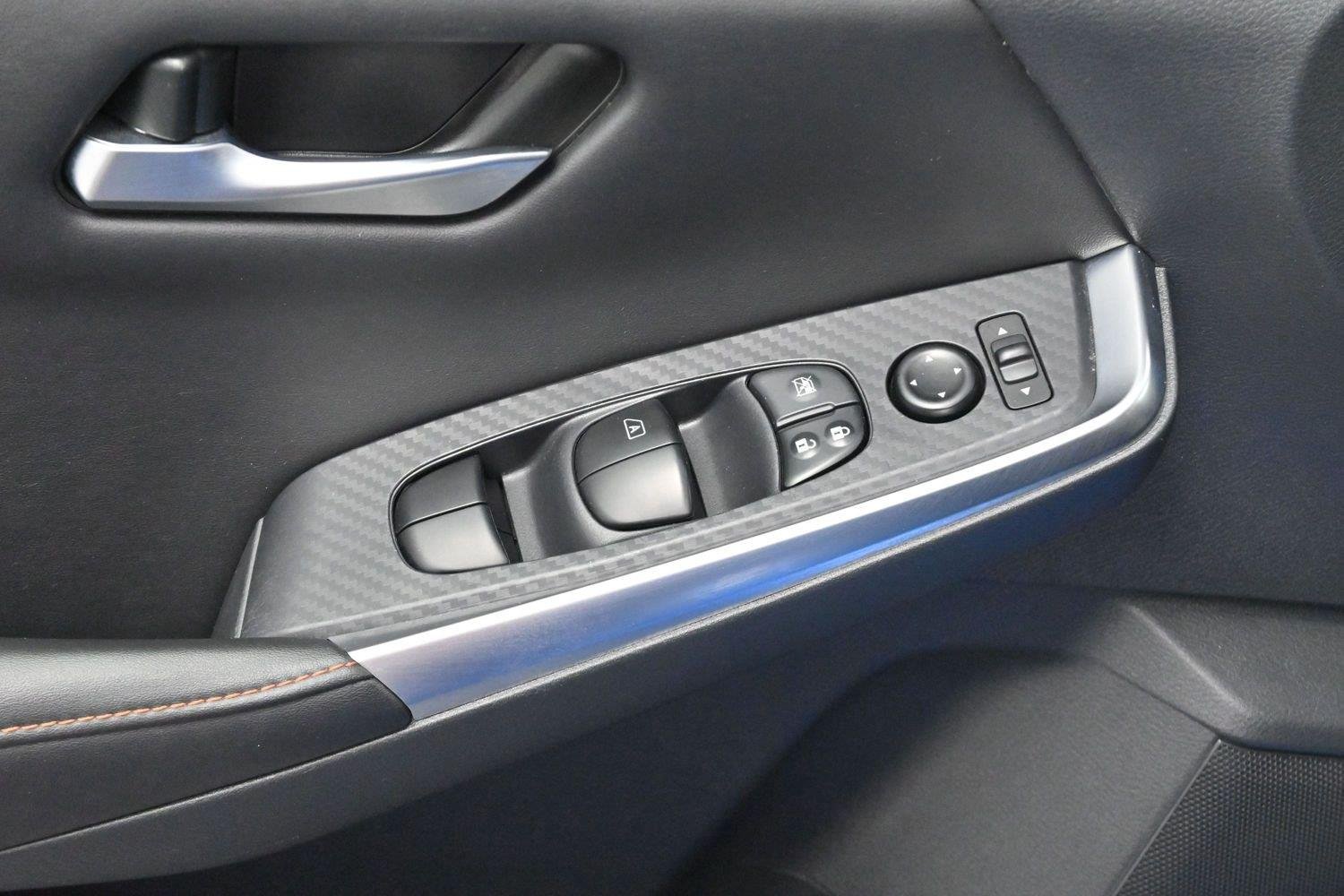 Used 2023 Electric Blue Metallic/Super Black Nissan SR image 11