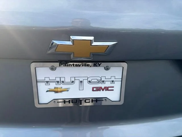 Used 2025 Sterling Gray Metallic Chevrolet LT image 17