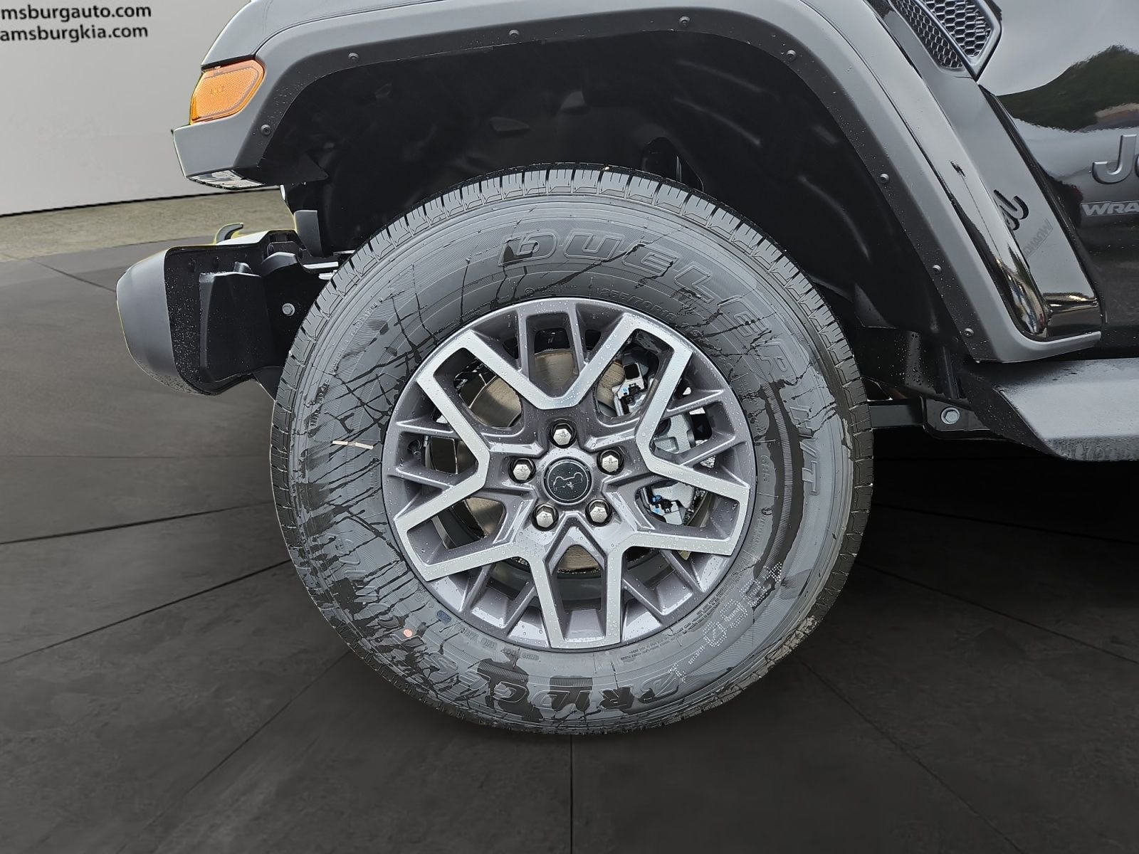2025 Jeep Wrangler 4-Door Sahara - Photo 14