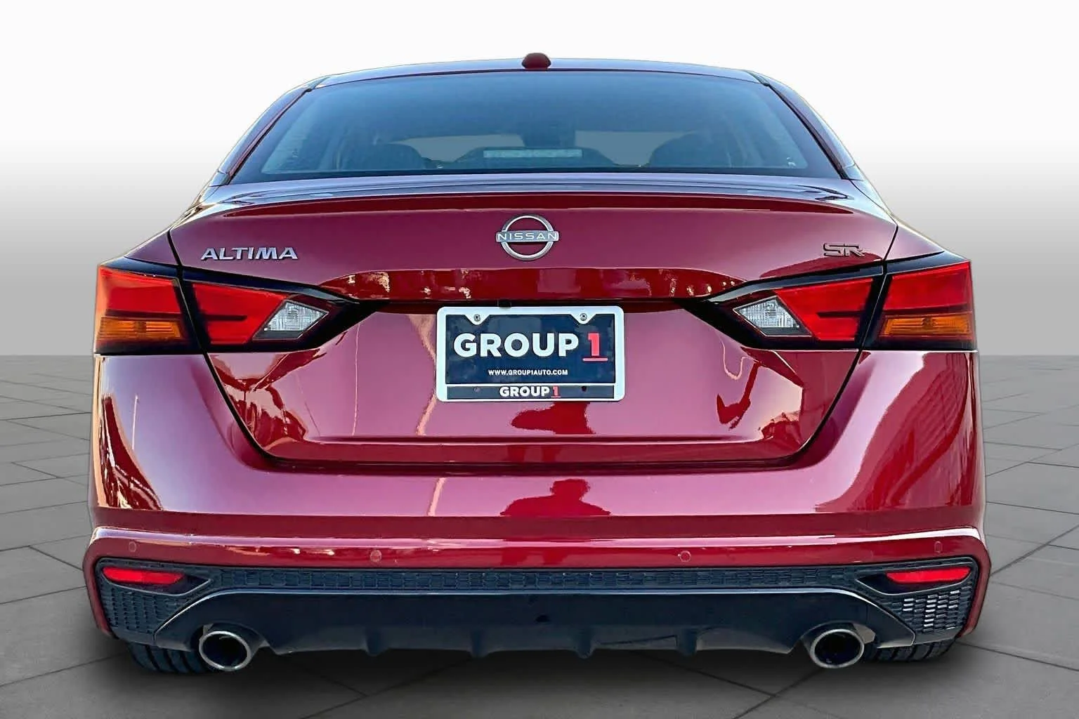 Certified Used 2025 Scarlet Ember Nissan SR image 9