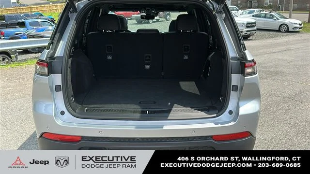 Used 2023 Silver Jeep Trailhawk 4xe image 30