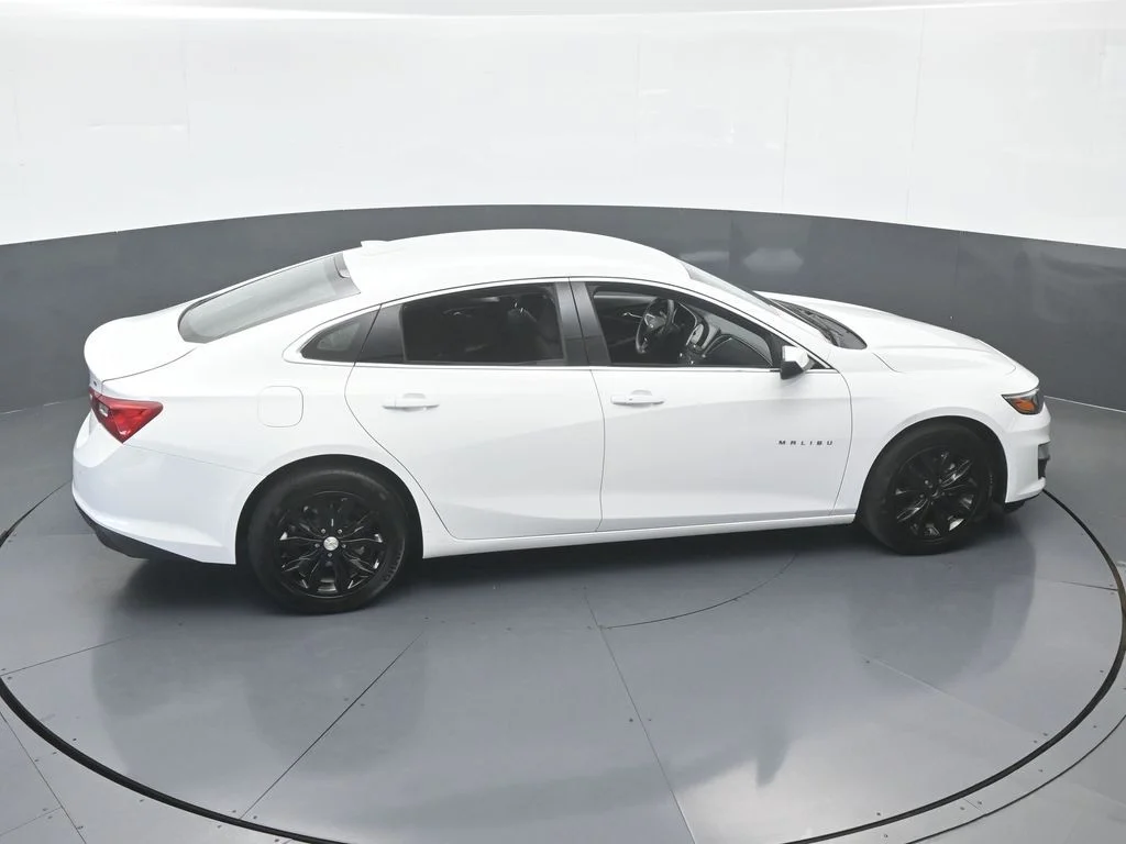 Used 2024 Summit White Chevrolet LT image 48